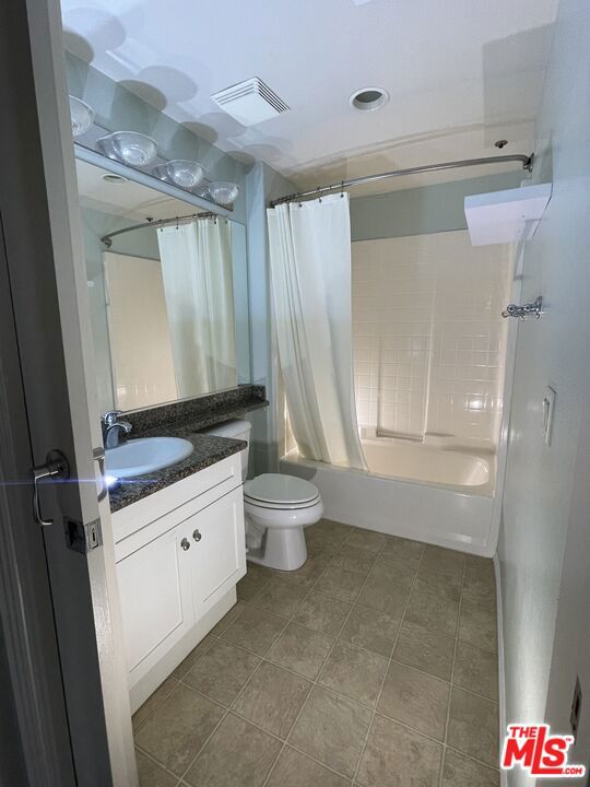 100 S Alameda Street 366 Property Photo 12