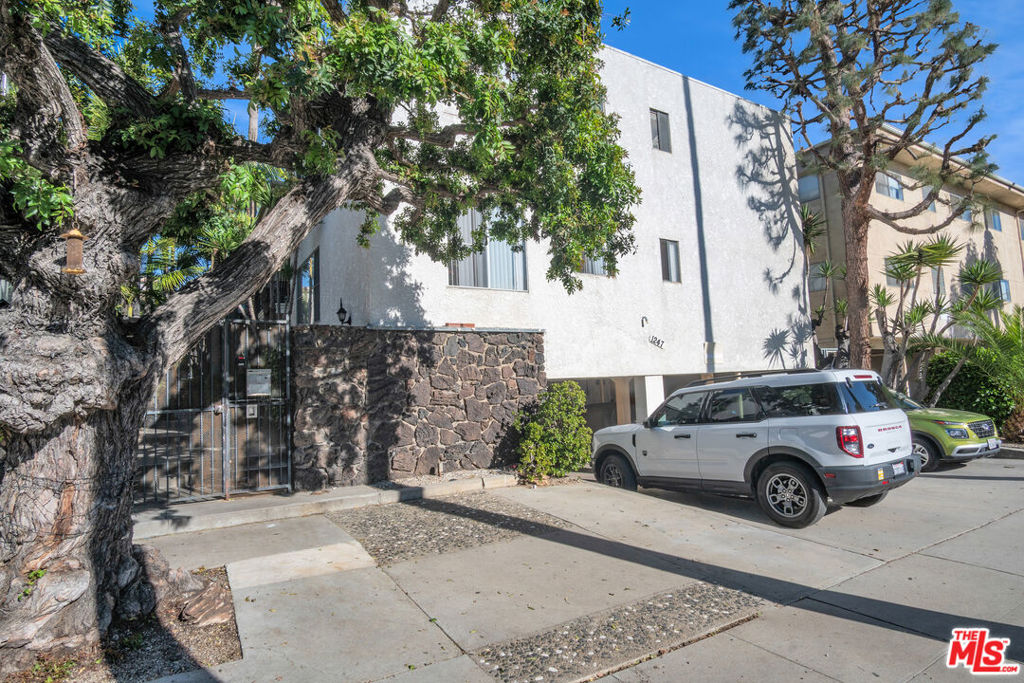 1243 12th Street Property Photo 6