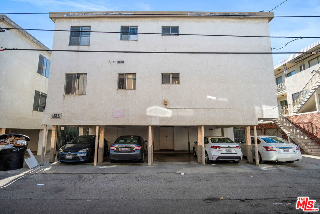 1243 12th Street Property Photo 15