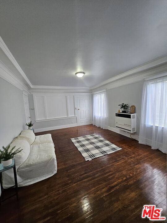 2932 1/2 S Normandie Avenue 2932 1/2 Property Photo 5