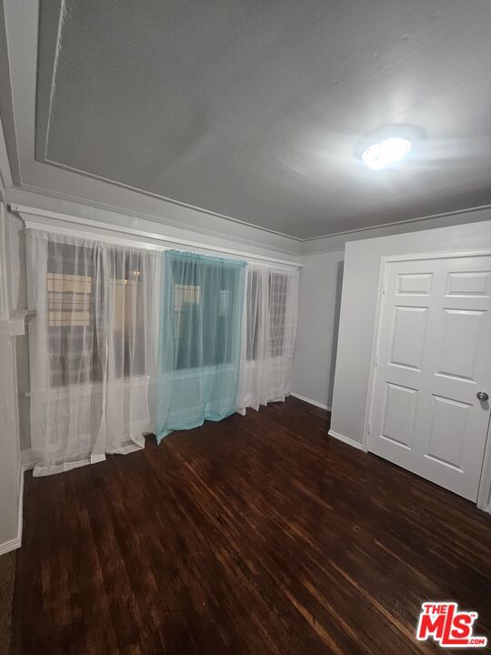 2932 1/2 S Normandie Avenue 2932 1/2 Property Photo 15