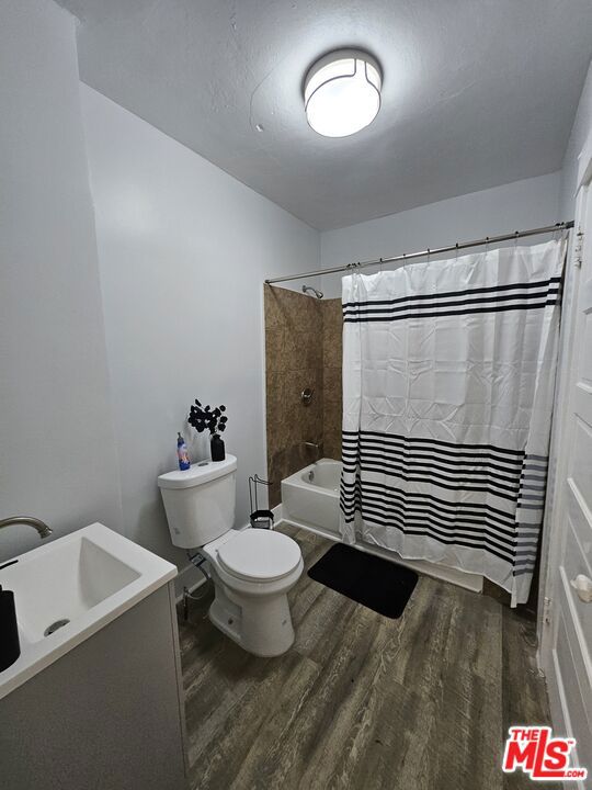 2932 1/2 S Normandie Avenue 2932 1/2 Property Photo 21