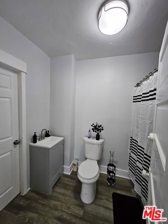 2932 1/2 S Normandie Avenue 2932 1/2 Property Photo 22