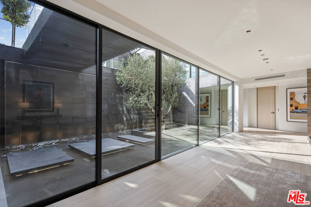 615 N Faring Road Property Photo 19