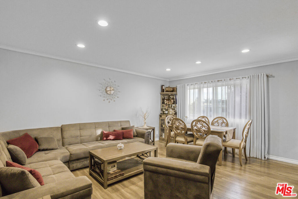 11813 Runnymede 47 Property Photo 7