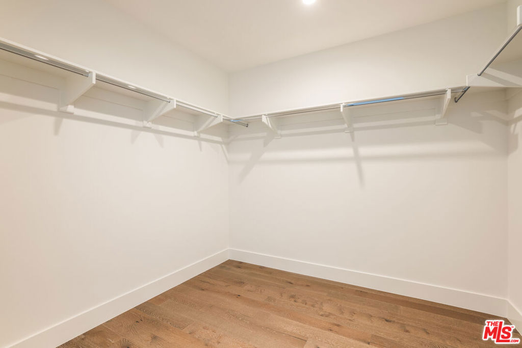 728 N Sweetzer Avenue 208 Property Photo 19