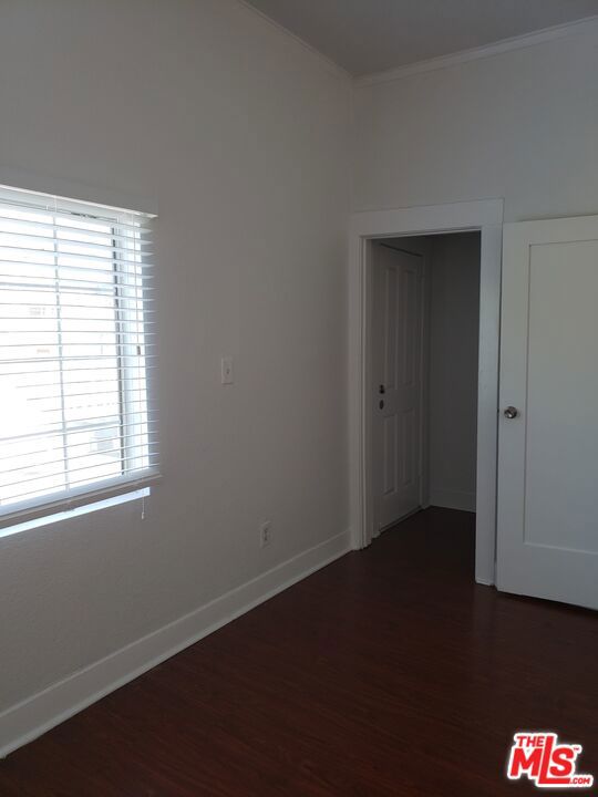731 S Boyle Avenue Property Photo 23