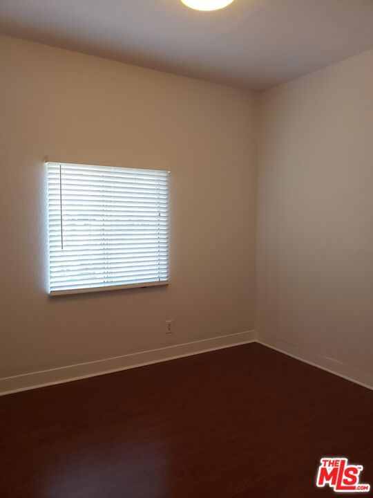 731 S Boyle Avenue Property Photo 27