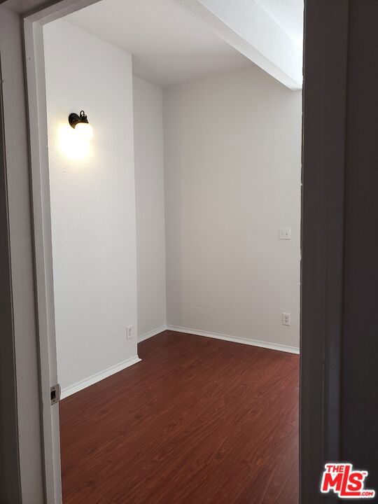 731 S Boyle Avenue Property Photo 34