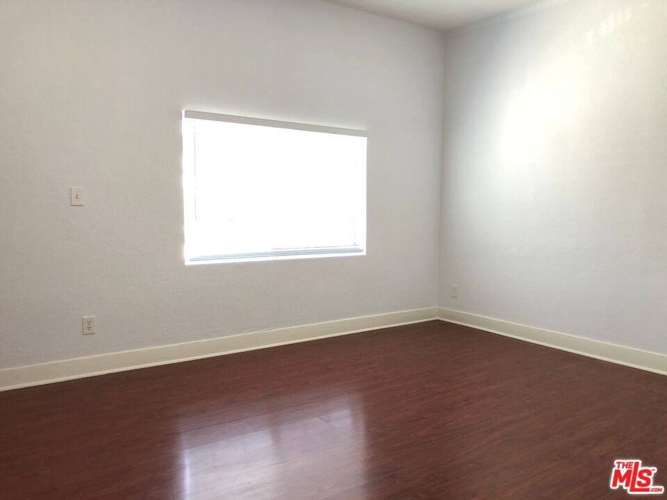 731 S Boyle Avenue Property Photo 57