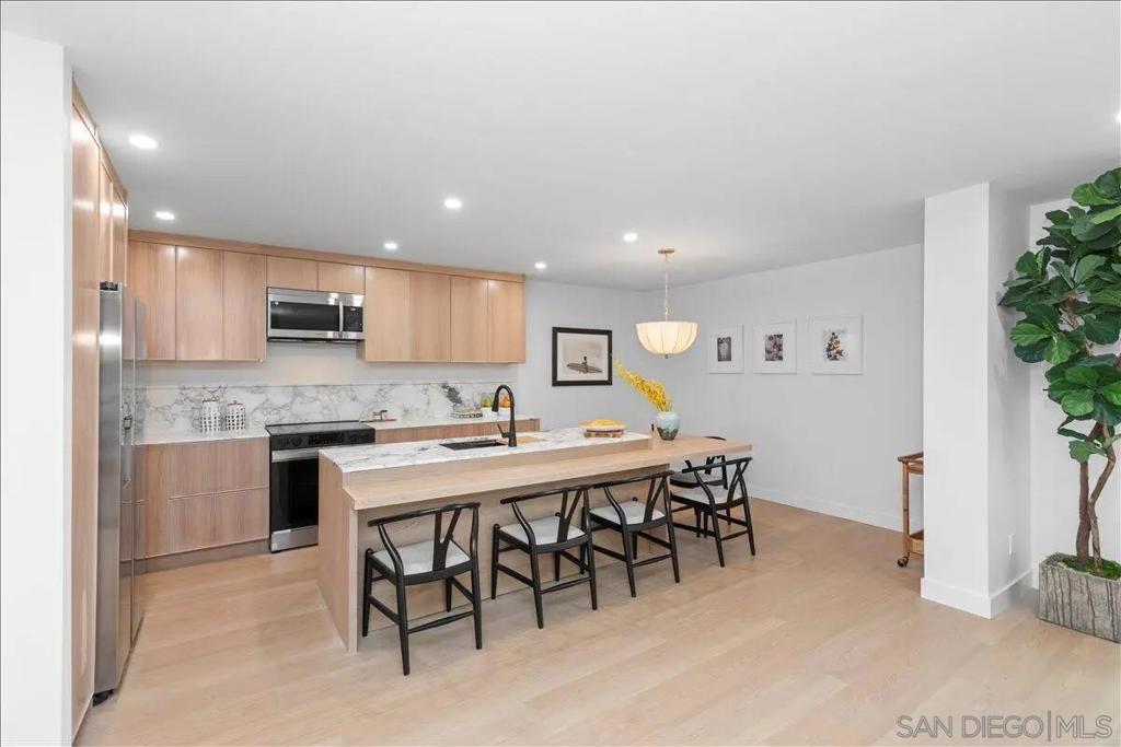 4747 Marina Dr 23 Property Photo 6