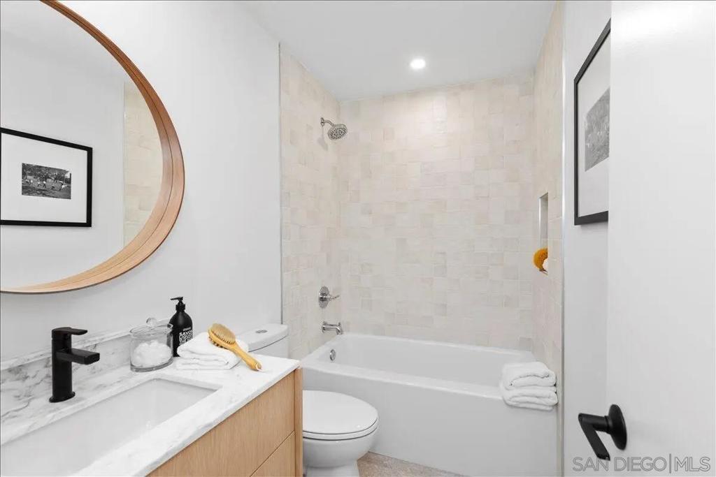 4747 Marina Dr 23 Property Photo 15