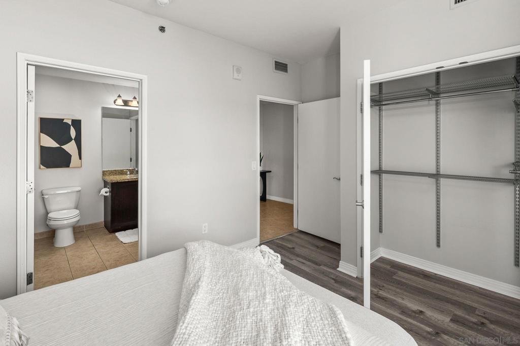 427 9th Ave 809 Property Photo 16