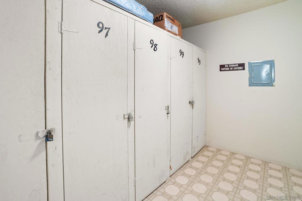 11255 Tierrasanta 98 Property Photo 4