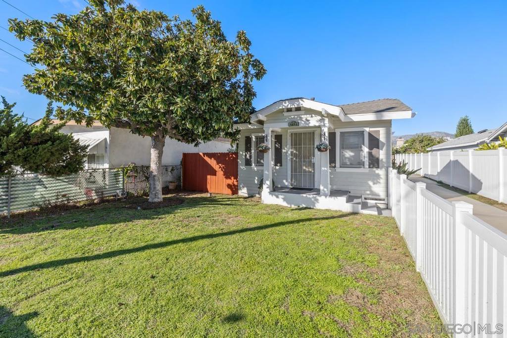 127 W Saxon Property Photo 3
