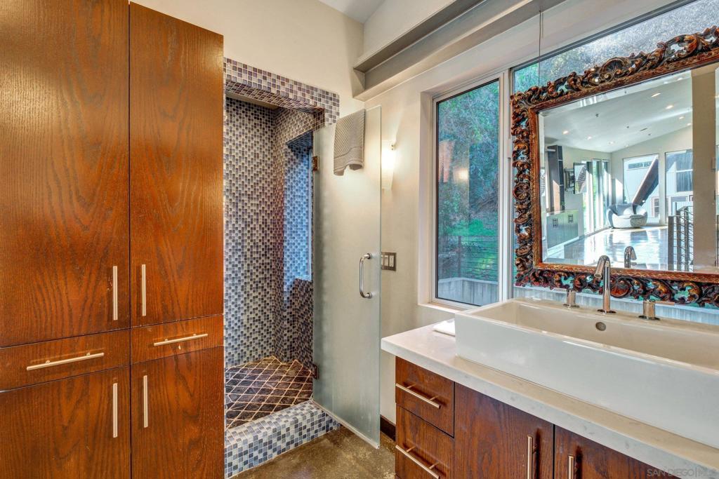 6920 Treasure Trail Property Photo 4