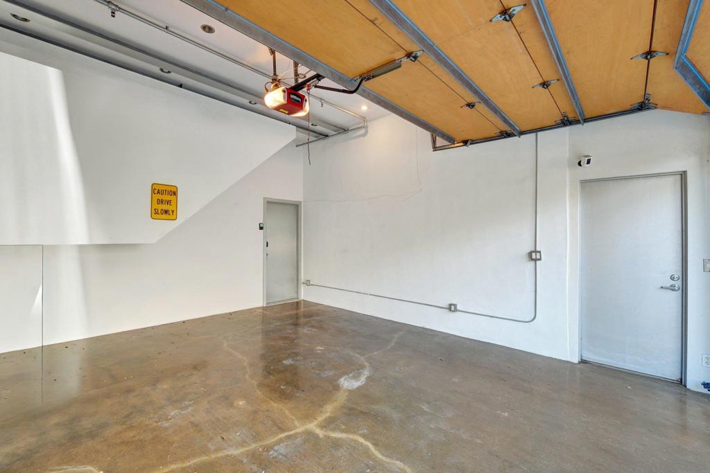 6920 Treasure Trail Property Photo 7