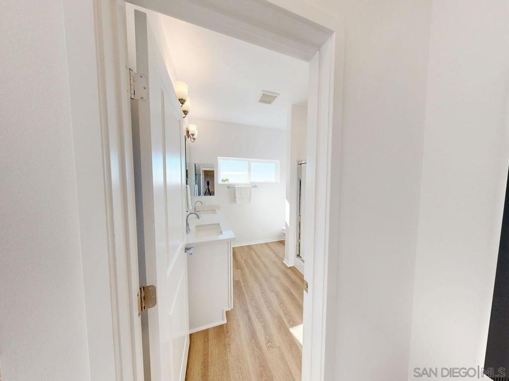 4980 Ocean View Blvd P Property Photo 9