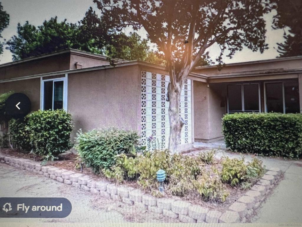 243 Calle Aragon G Property Photo 10