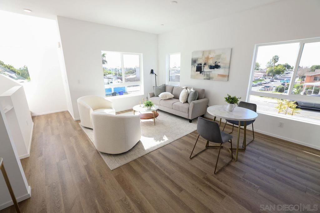 4952 Ocean View Blvd Property Photo 5
