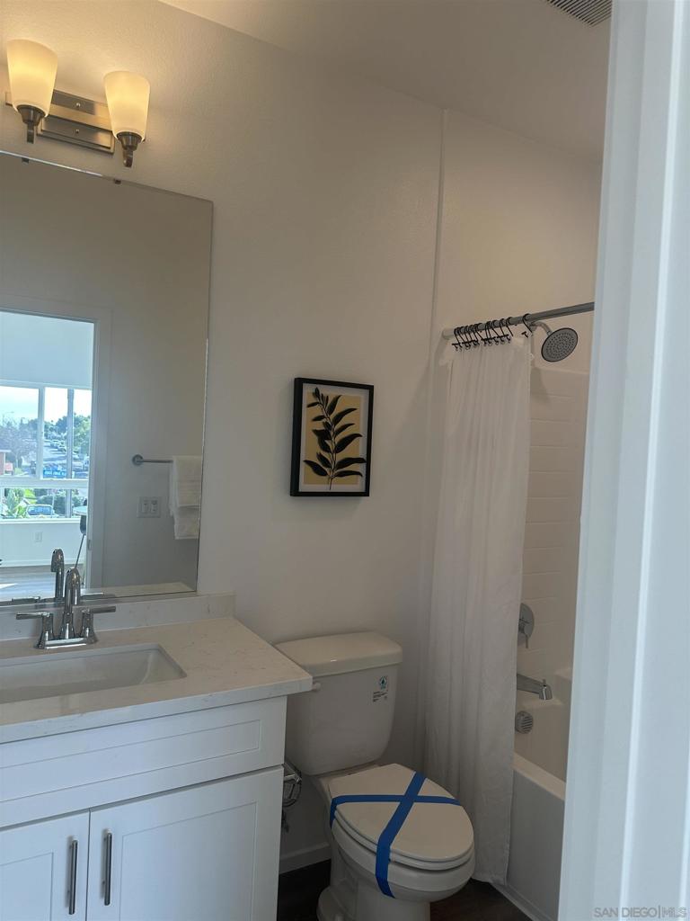 4952 Ocean View Blvd Property Photo 25