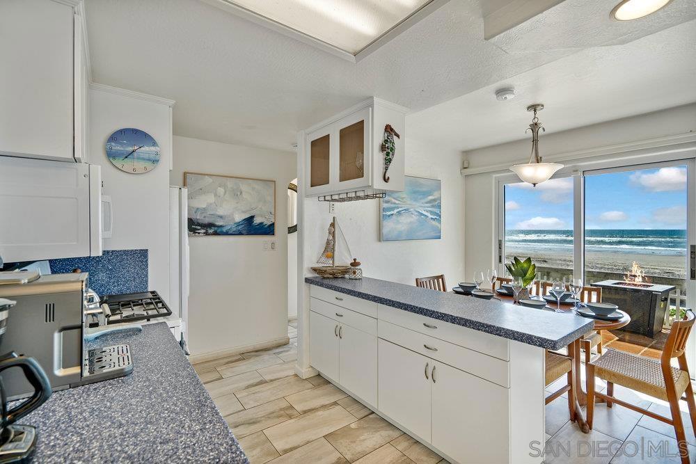 3911 Ocean Front Walk Property Photo 5