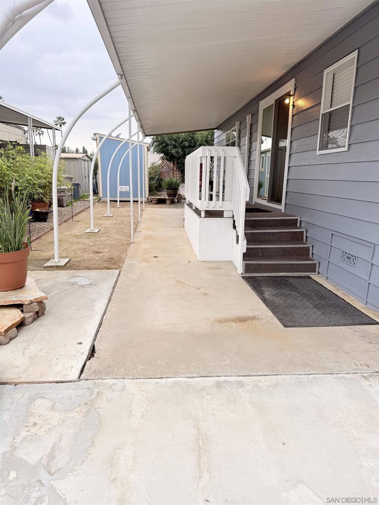 2300 E Valley Pkwy 109 Property Photo 5