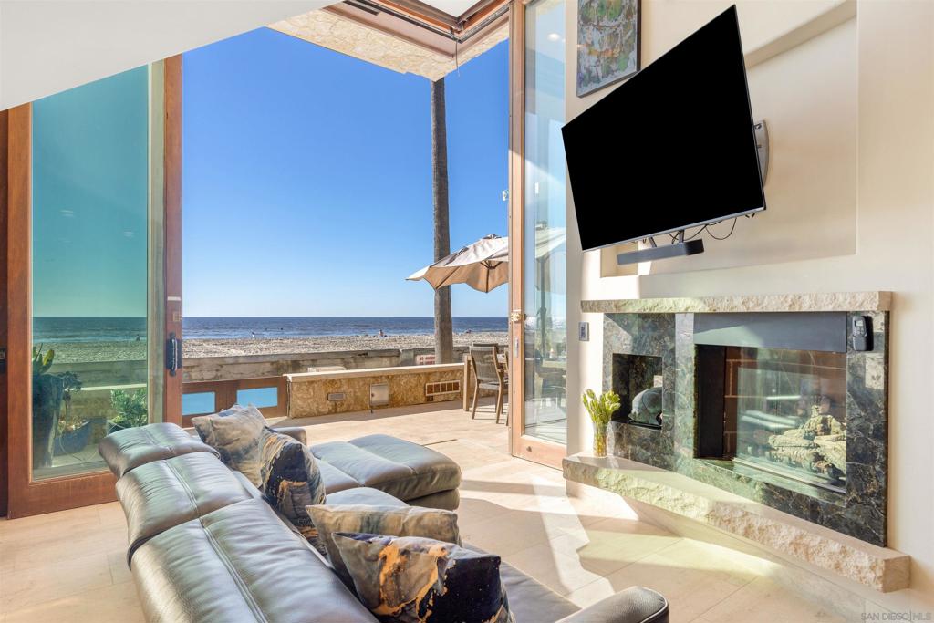 3921 Ocean Front Walk Property Photo 4