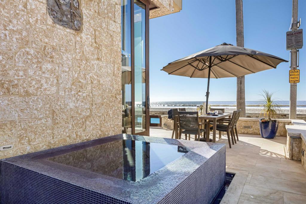 3921 Ocean Front Walk Property Photo 5