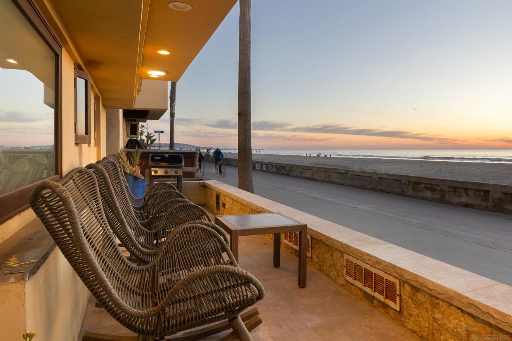3921 Ocean Front Walk Property Photo 33