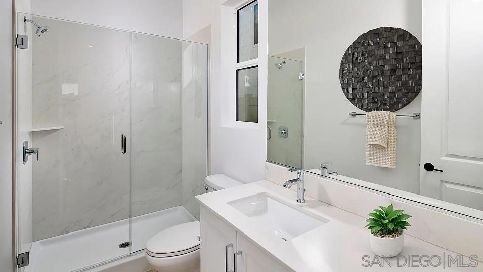 2312 Loker Way Property Photo 11