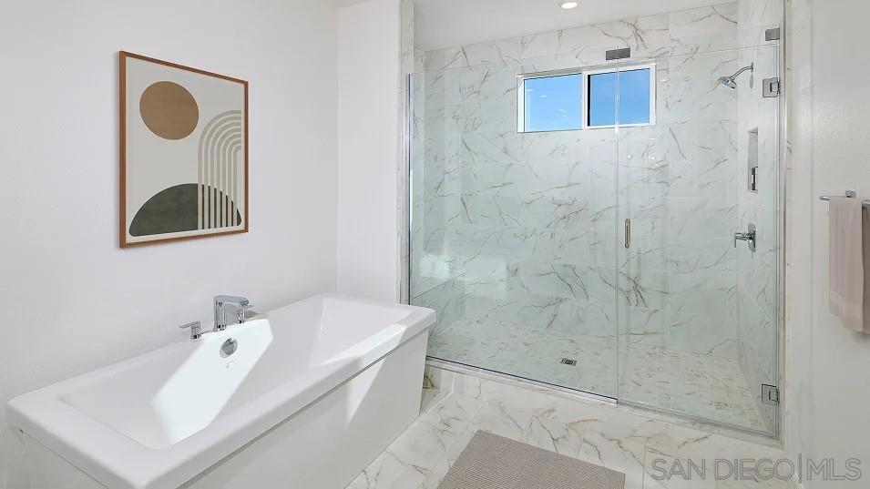2312 Loker Way Property Photo 16