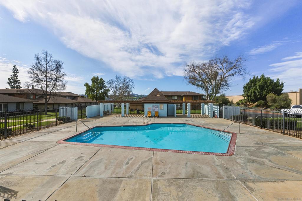 1701 Summertime Dr. Property Photo 15