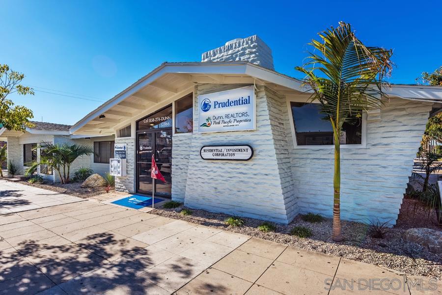 4526 Cass Street Property Photo 6