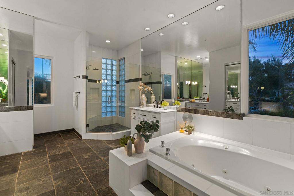 4462 Fallsbrae Rd Property Photo 30