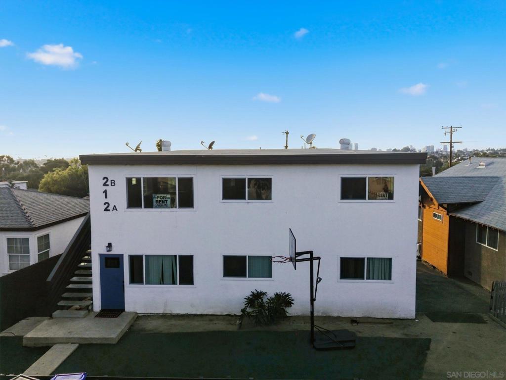 204 12 S Pardee Property Photo 2
