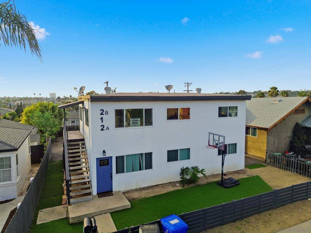 204 12 S Pardee Property Photo 3