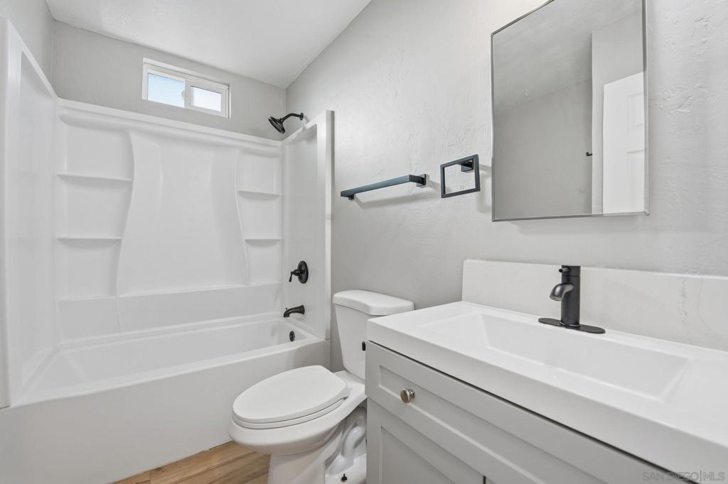 204 12 S Pardee Property Photo 21