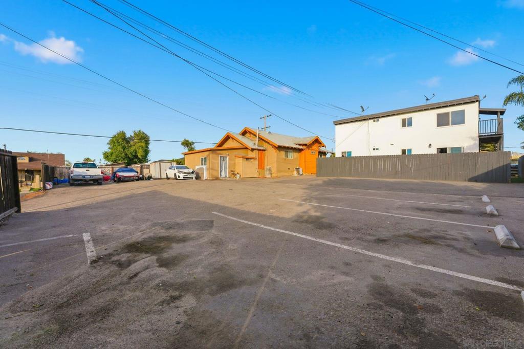 204 12 S Pardee Property Photo 24