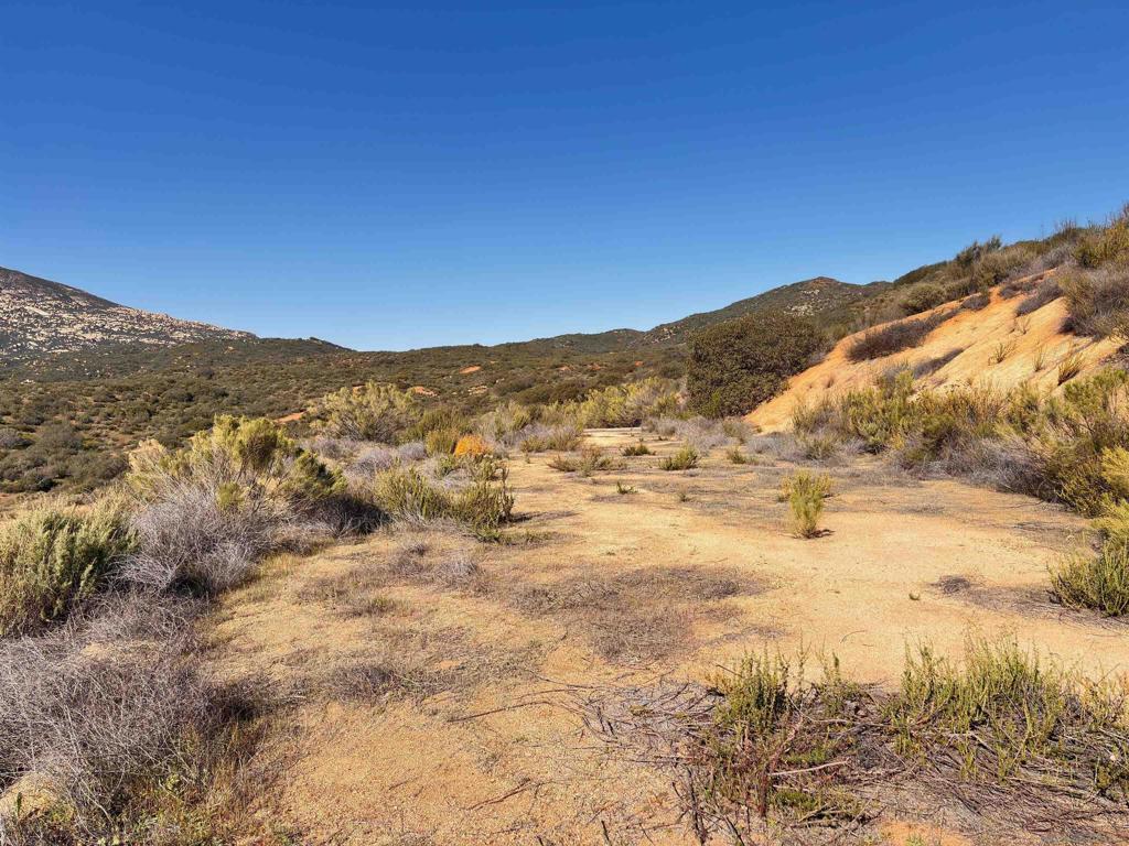 23833 Tecate Mission Rd Property Photo 5