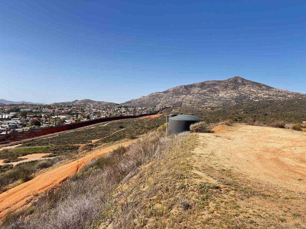 23833 Tecate Mission Rd Property Photo 11