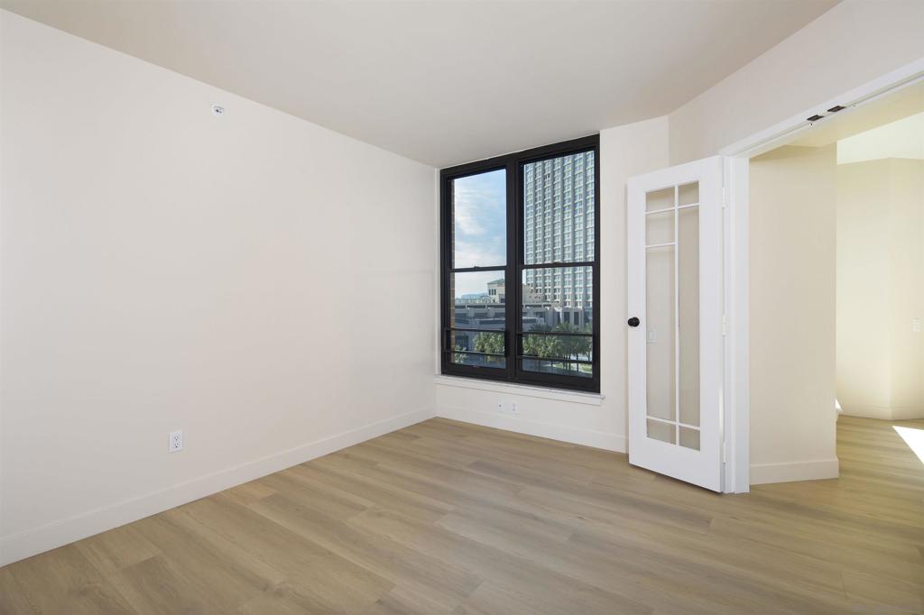 500 W Harbor Blvd 808 Property Photo 32