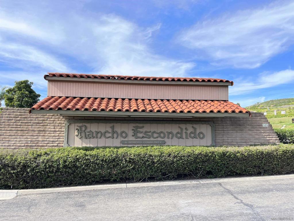 525 W El Norte Parkway 75 Property Photo 33
