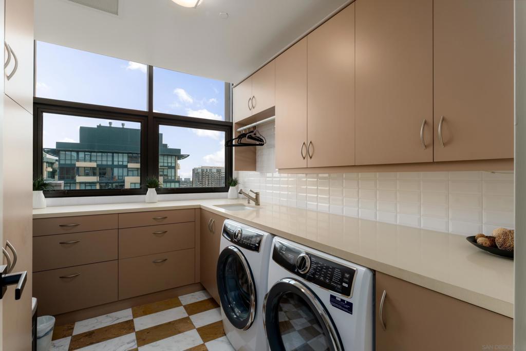 645 Front St 2204 Property Photo 61