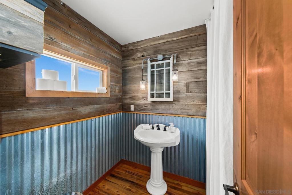 4853 Ocean/law Property Photo 14