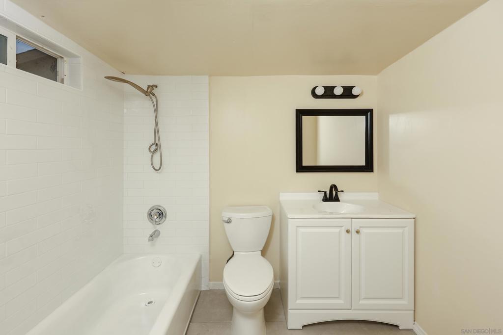 10866 Sandy Hook Rd Property Photo 8
