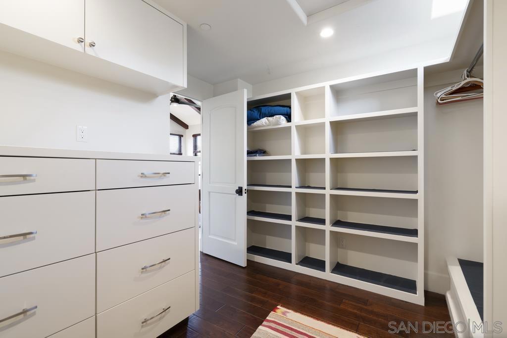 260003171SD Property Photo 43
