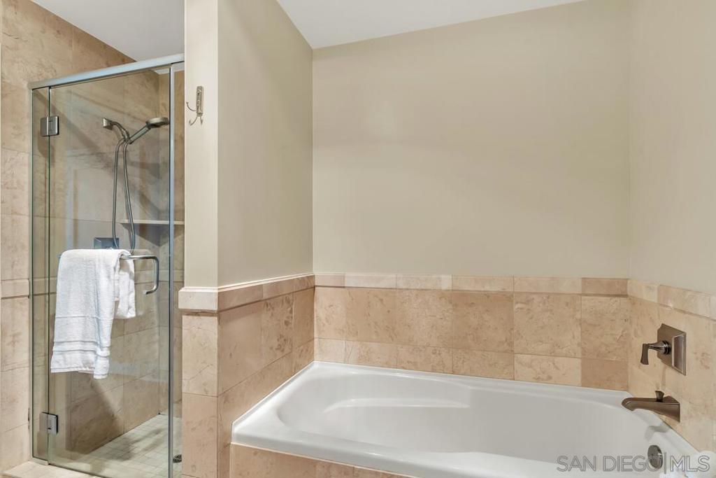 700 W E St 1905 Property Photo 23