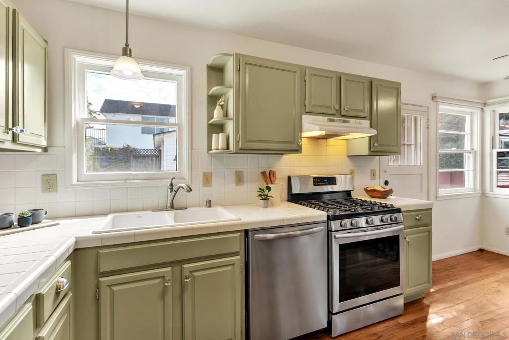 241 243 F Avenue Property Photo 19