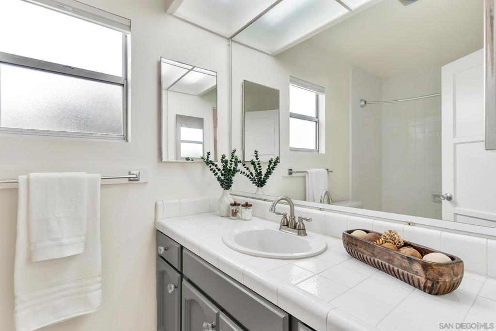 241 243 F Avenue Property Photo 20